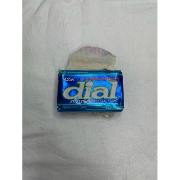 bar of Dial Mountain Fresh Refreshing Deodorant Soap. - Picture 3 of 4